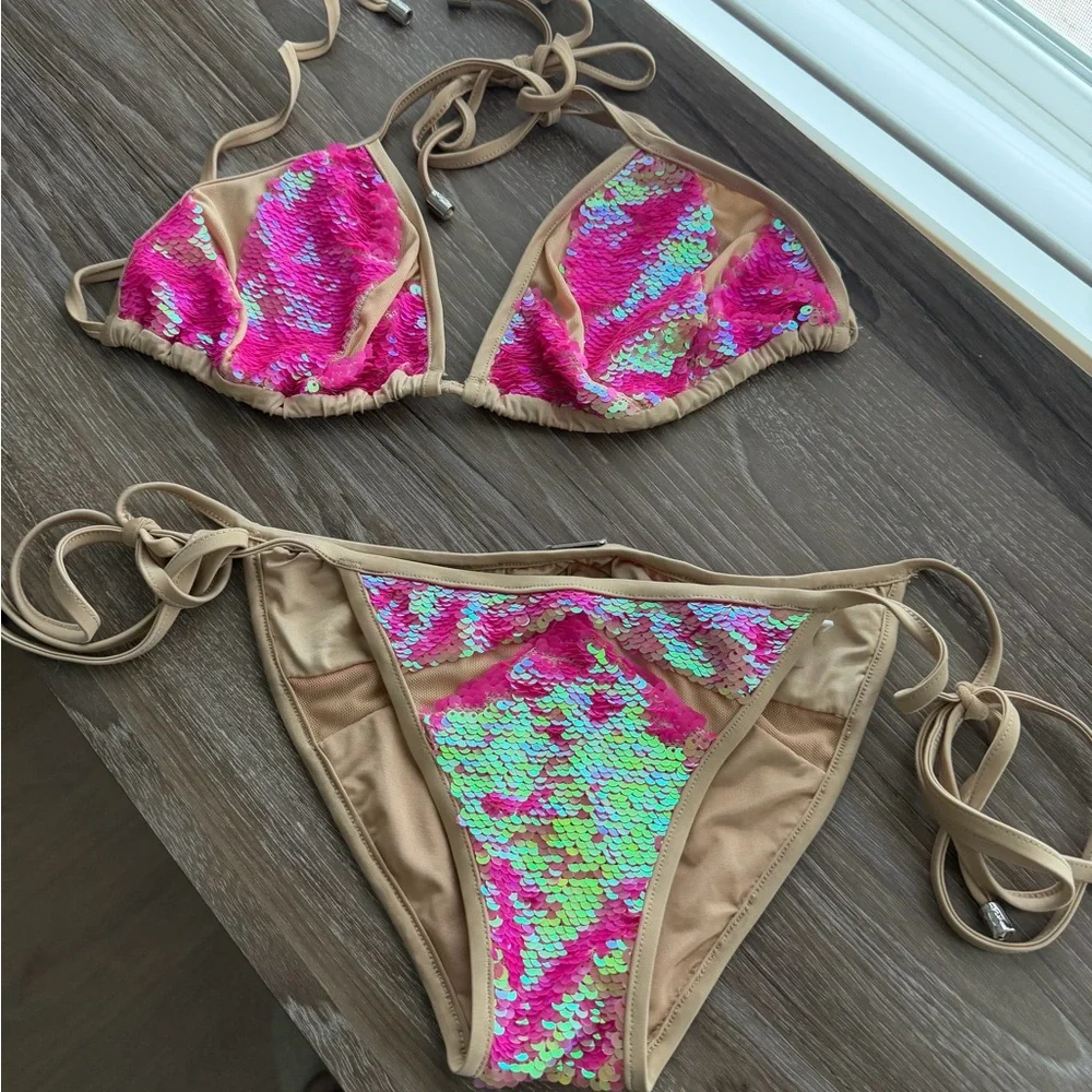 Ray Of Light Bikini - Picture 2 of 5